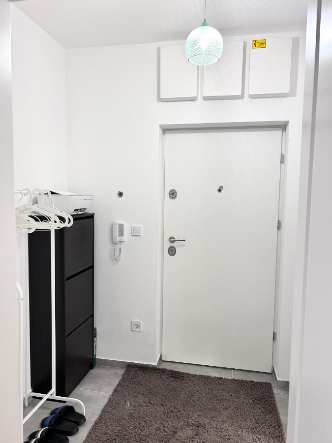 New 2022 Family&Friends Downtown Ac 3Br 2Ba Free Parking Big Balcony Near Metro&Train Station Self Check-In Apt Budapest Extérieur photo