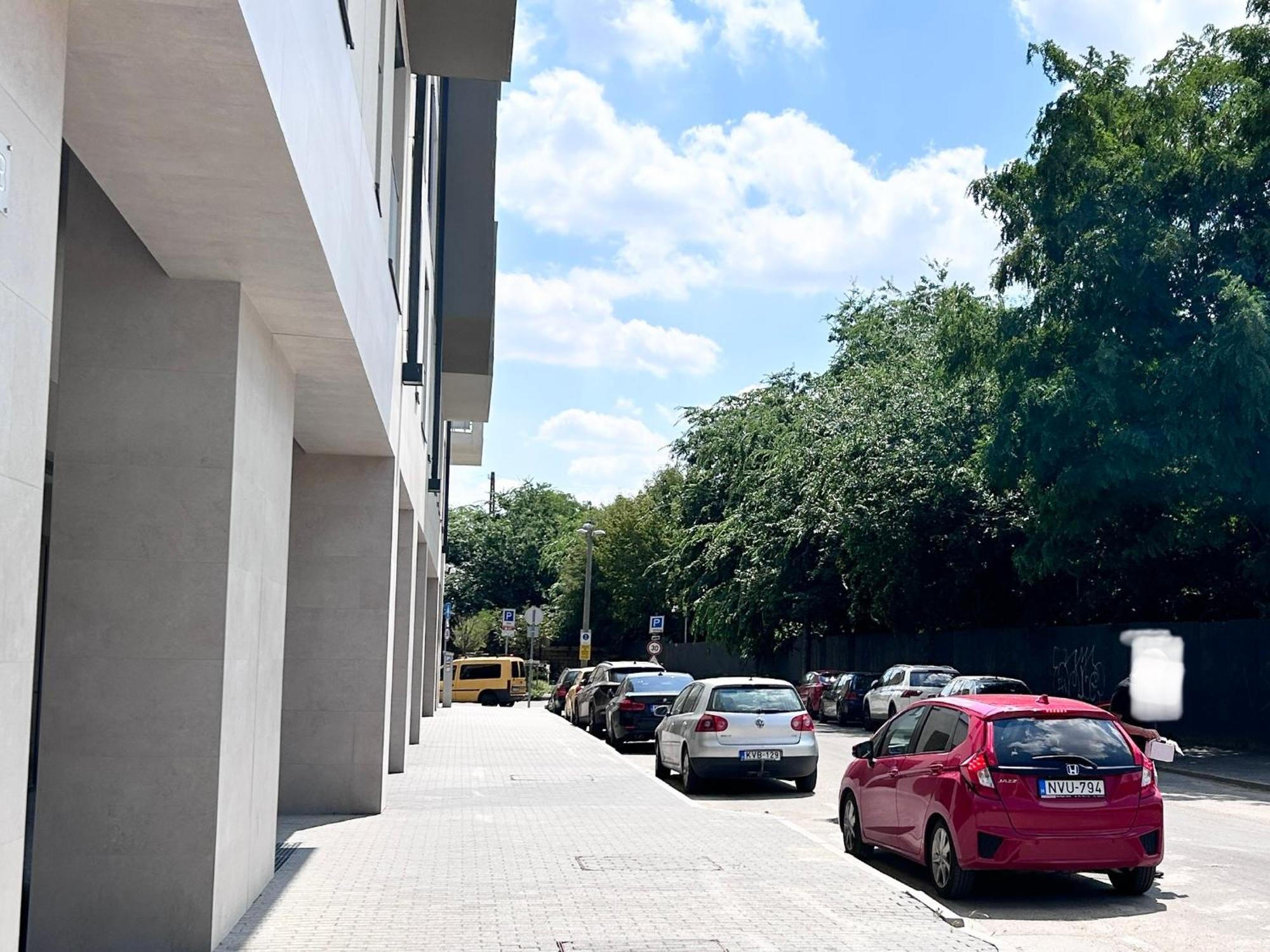 New 2022 Family&Friends Downtown Ac 3Br 2Ba Free Parking Big Balcony Near Metro&Train Station Self Check-In Apt Budapest Extérieur photo